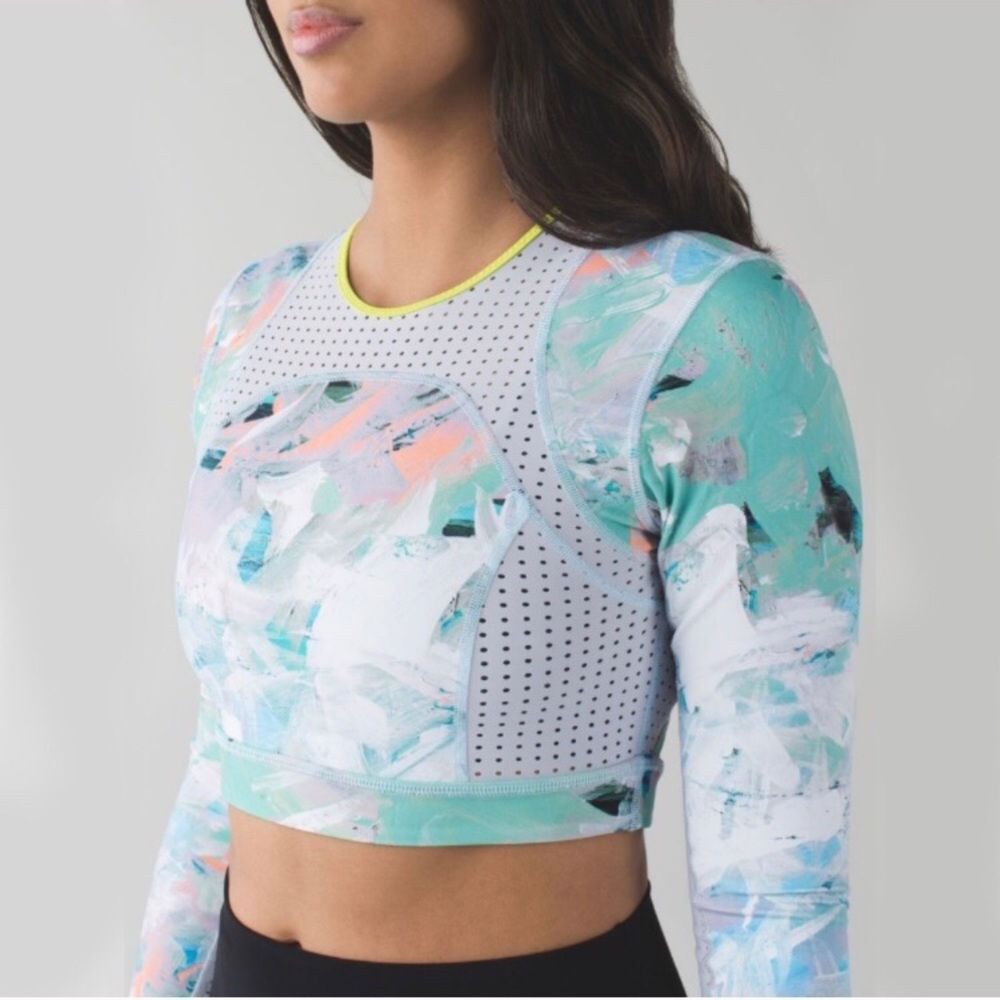 🦄EUC Lululemon Water Paddle Crop Top